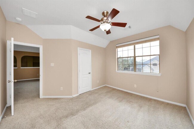 Building Photo - 6423 Middlelake Ct