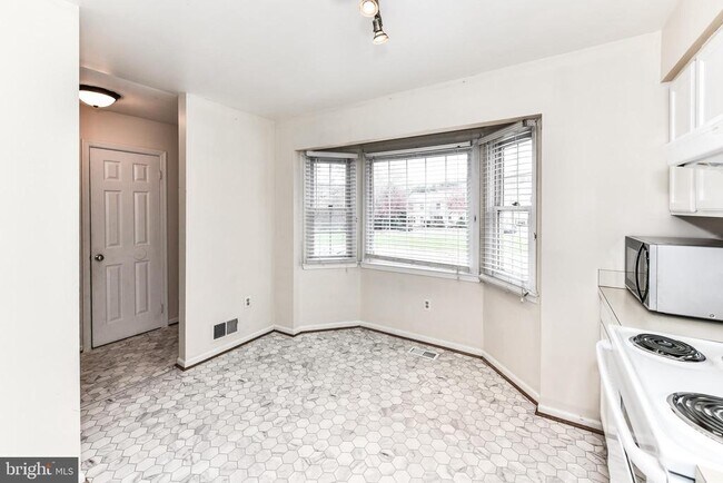 Building Photo - 14639 Stone Range Dr