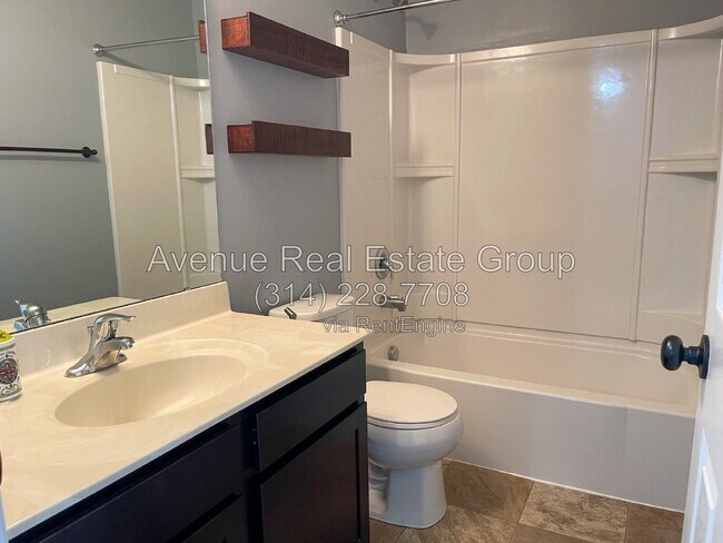 Building Photo - 948 Meramec Grove Dr