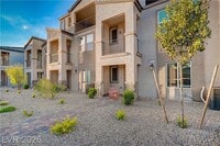 Building Photo - 634 Bellus Pl