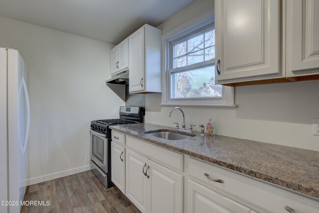 Building Photo - 53 Little Silver Pkwy