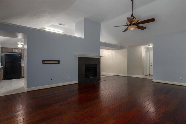Building Photo - 2935 Auburn Dr