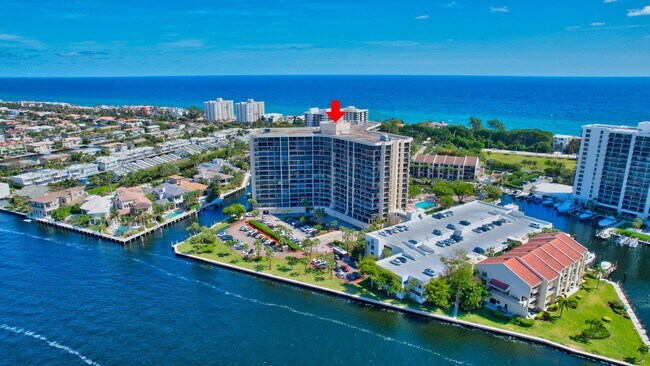 Building Photo - 4740 S Ocean Blvd