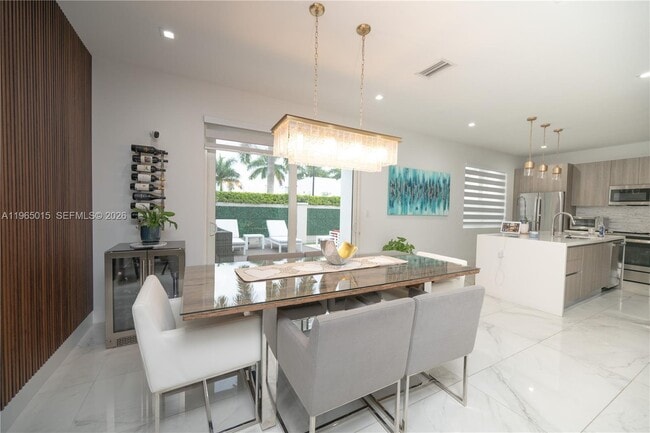 Building Photo - 10366 NW 68th Terrace