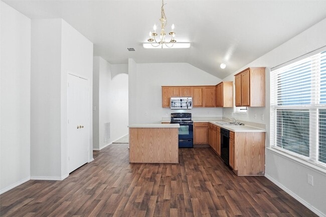 Building Photo - 5517 Timber Ridge Ct