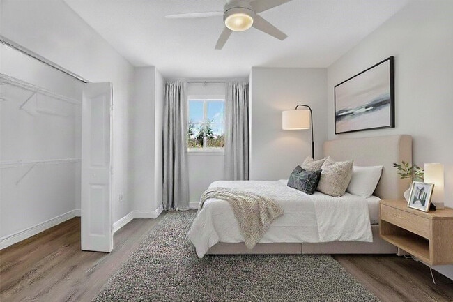 Building Photo - 2032 Alta Meadows Ln