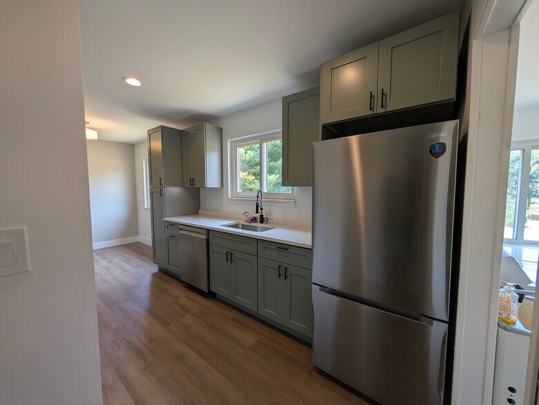 Building Photo - 168 McCatty Dr