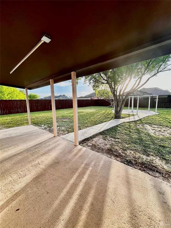 Building Photo - 24 Whitewing Dr