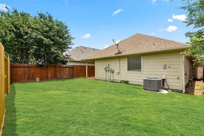Building Photo - 17807 N White Tail Ct