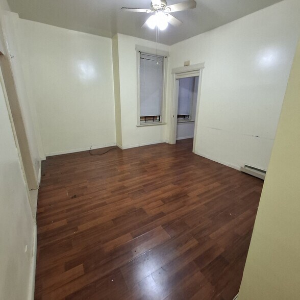 Unit 1 - 285 Old Bergen Rd