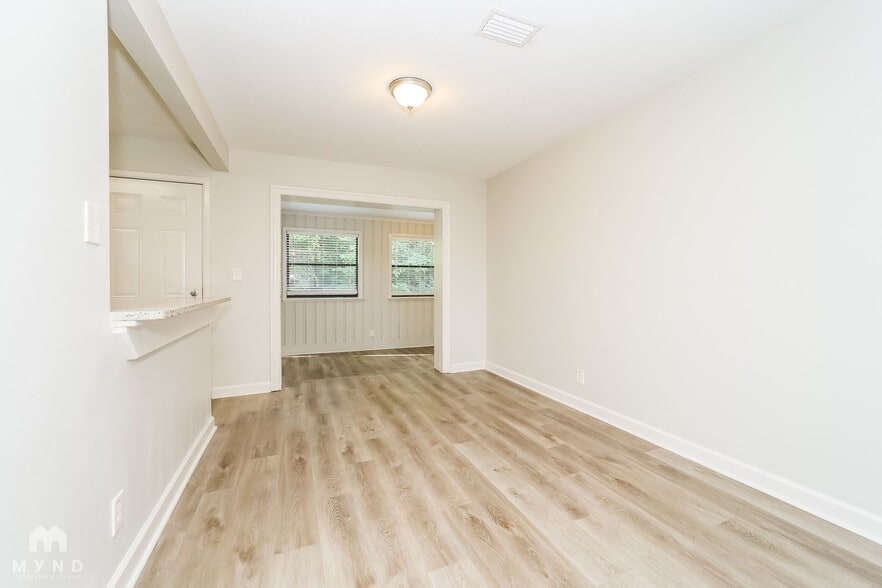 Building Photo - 10535 Jolynn Rd