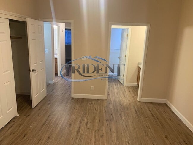 Building Photo - 1022/1024 Gilliland Drive