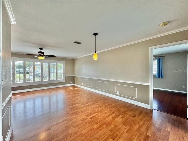 Building Photo - 6316 Lake Sunrise Dr