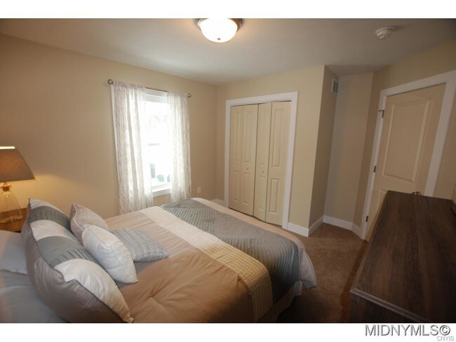 Building Photo - 130 Pheasants Run