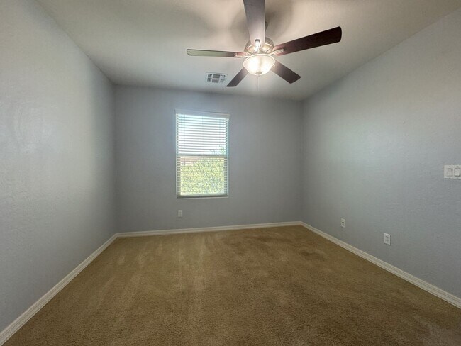 Building Photo - COMING SOON! LYONS GATE 5 BDRM + LOFT W CO...