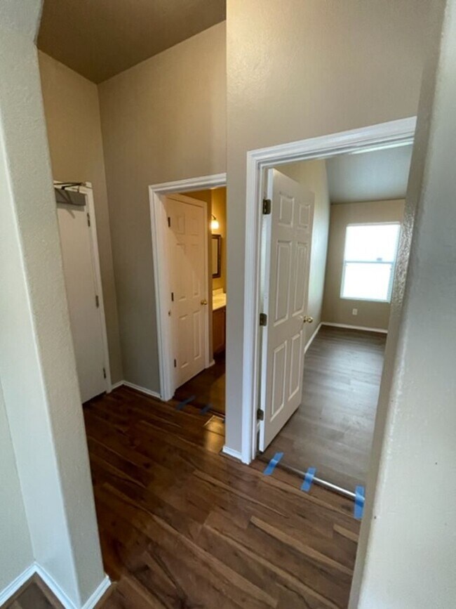 Building Photo - Charming 3-Bedroom, 2-Bath Home in Converse at the Meadows of Copperfield