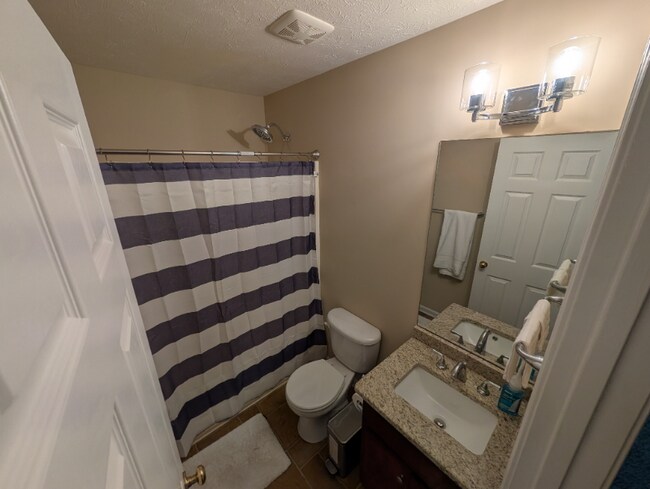 Building Photo - 1341 Bunker Ridge Ln