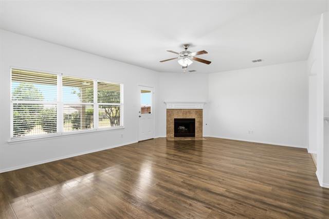 Building Photo - 15636 Gatehouse Dr