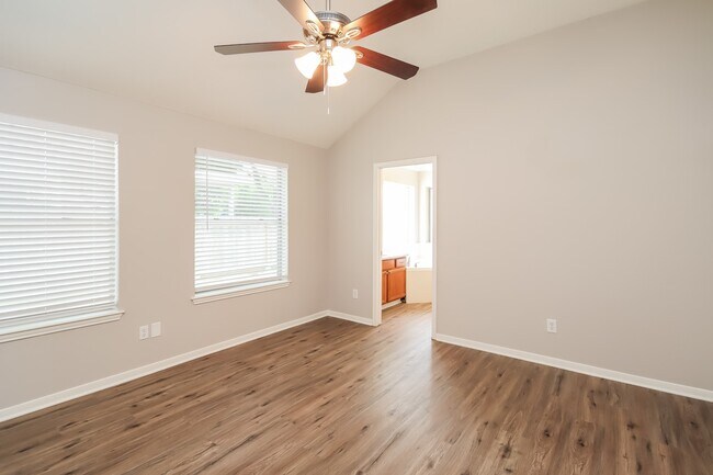 Building Photo - 6614 Valerian Ln