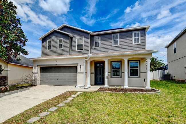 Building Photo - Perfect 4BR two story home with a Pool & Near Disney