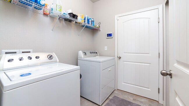 Building Photo - 8141 Misty Moon Dr