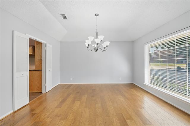 Building Photo - 6117 Lantana Ln