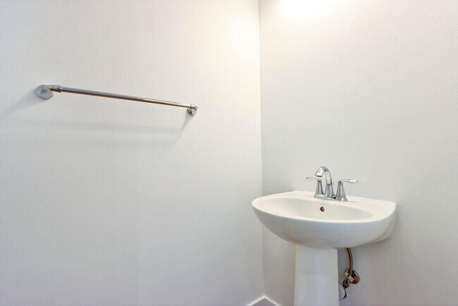 Building Photo - 5352 Sagan Ln