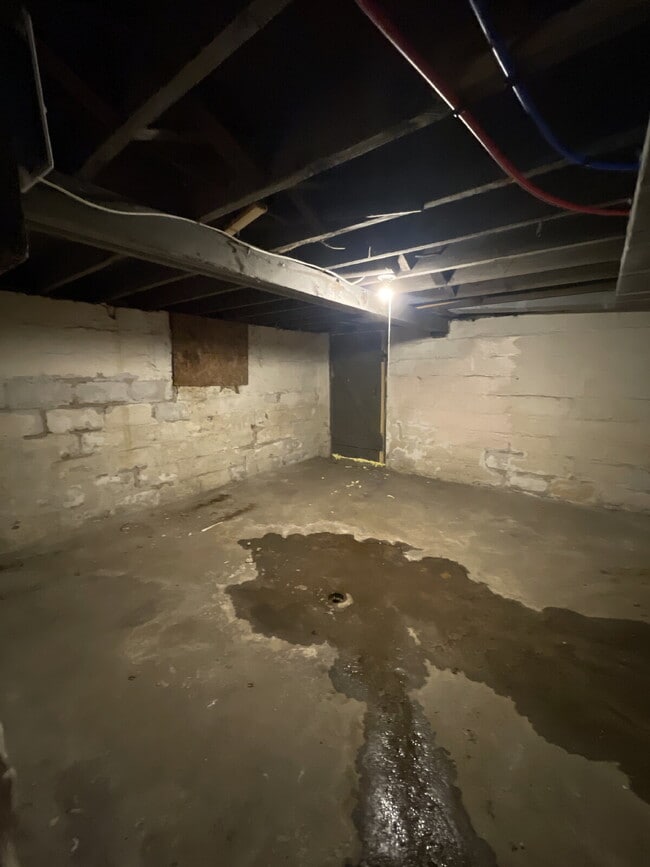 Building Photo - 618 Penn Ave