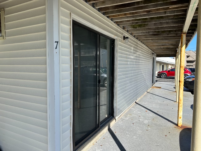 Building Photo - 933 Ocean Blvd