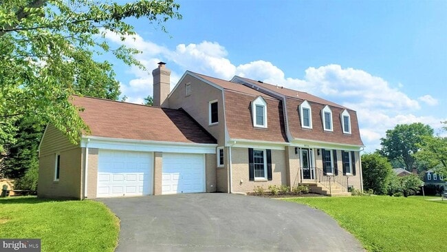 Building Photo - 8156 Buckspark Ln E