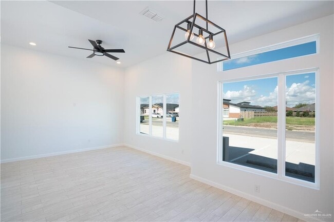 Building Photo - 24 Hidalgo Cir