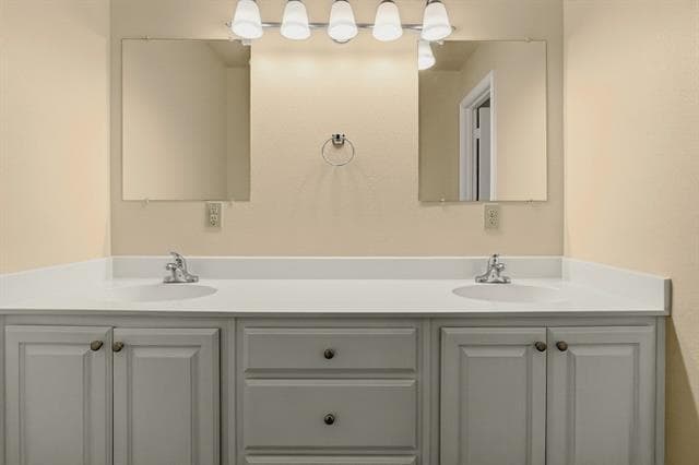 Building Photo - 1716 S Waco St