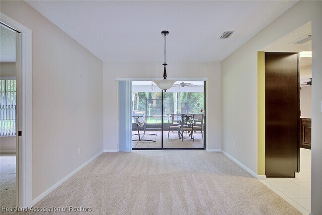 Building Photo - 4004 Medina Way