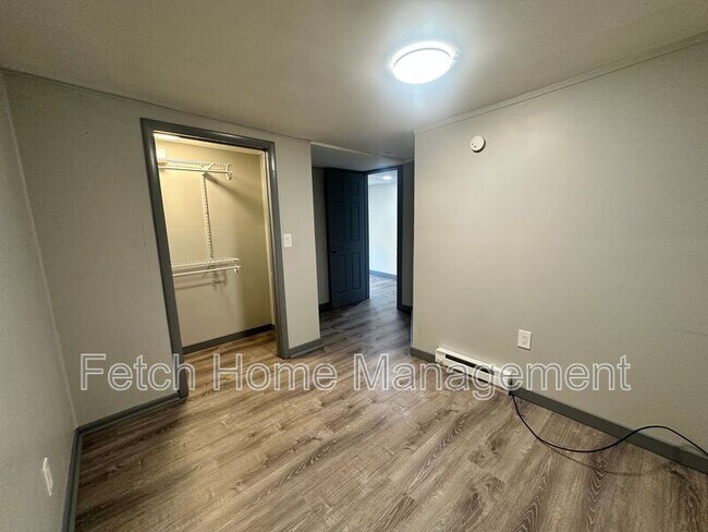 Building Photo - 10699 Jonestown Rd