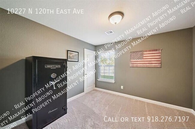 Building Photo - 10227 N 120th E Ave