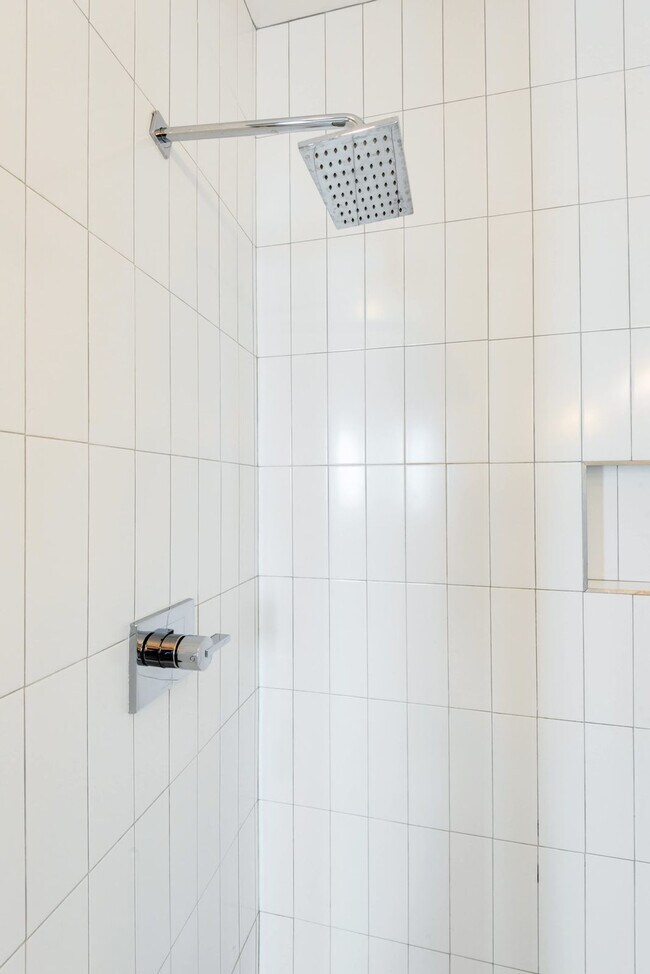 Building Photo - 1112 Harmony Way