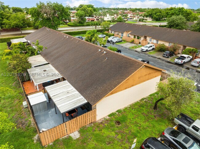 Building Photo - 6711 NW 193rd Ln