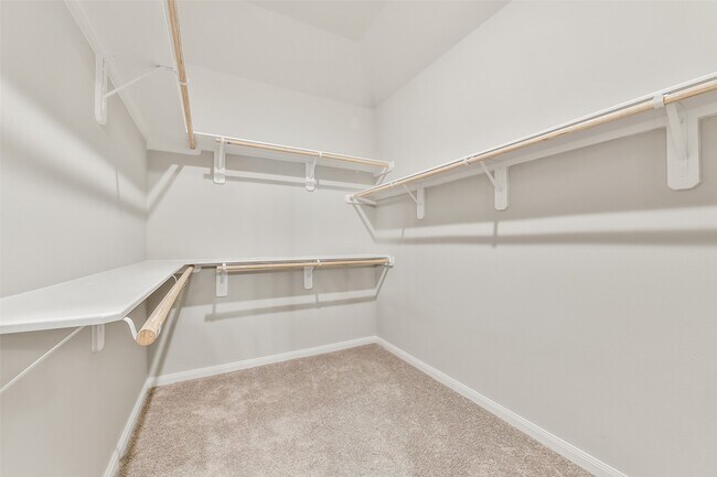 Building Photo - 3911 Sugardale St