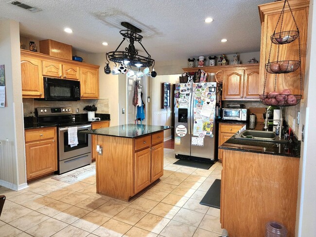 Building Photo - Breathtaking 4/3 Perdido Home, 2,700 sq ft...
