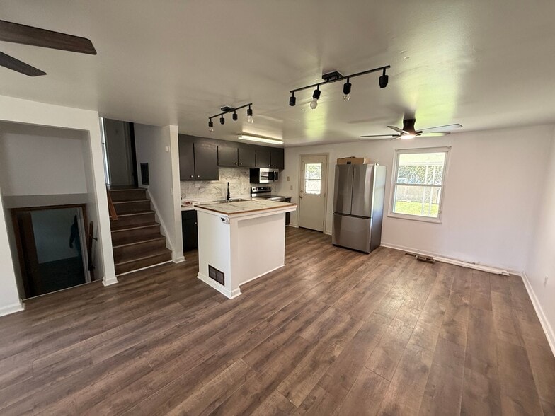 Building Photo - 211 Butler Trail