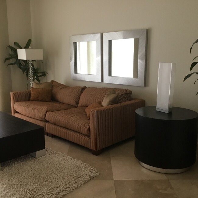 Building Photo - LUXURY LIVING W/ LAS VEGAS STRIP VIEWS!!