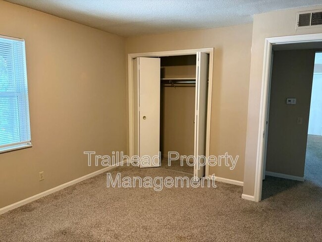 Building Photo - 5801 Woodson Dr