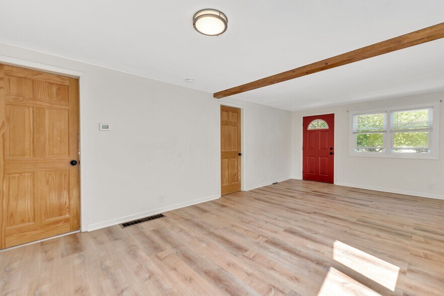 Building Photo - 168 Wheeler St