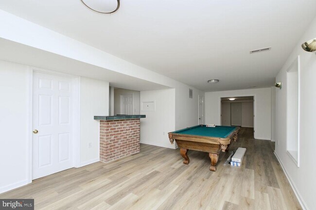 Building Photo - 8614 Oak Chase Cir