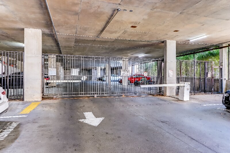 Building Photo - 435 Highland Ave NE