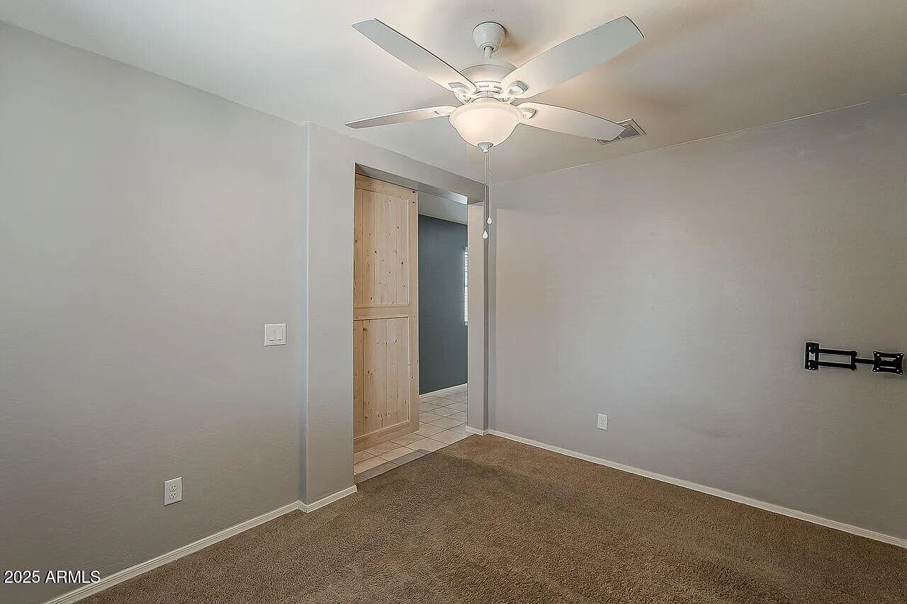 Building Photo - 8721 S 253rd Dr