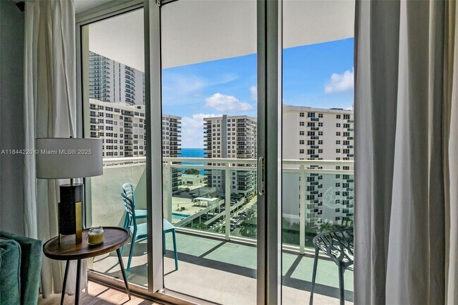Building Photo - 3000 S Ocean Dr