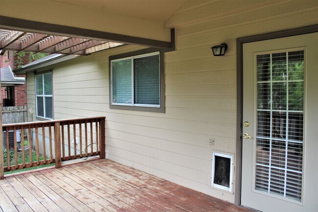 Building Photo - 11212 Forest Pass Ct