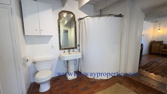 Building Photo - Classic New Mexican Adobe Retreat in the Heart of Los Ranchos