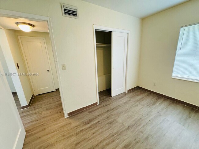 Building Photo - 2900 W Flagler St